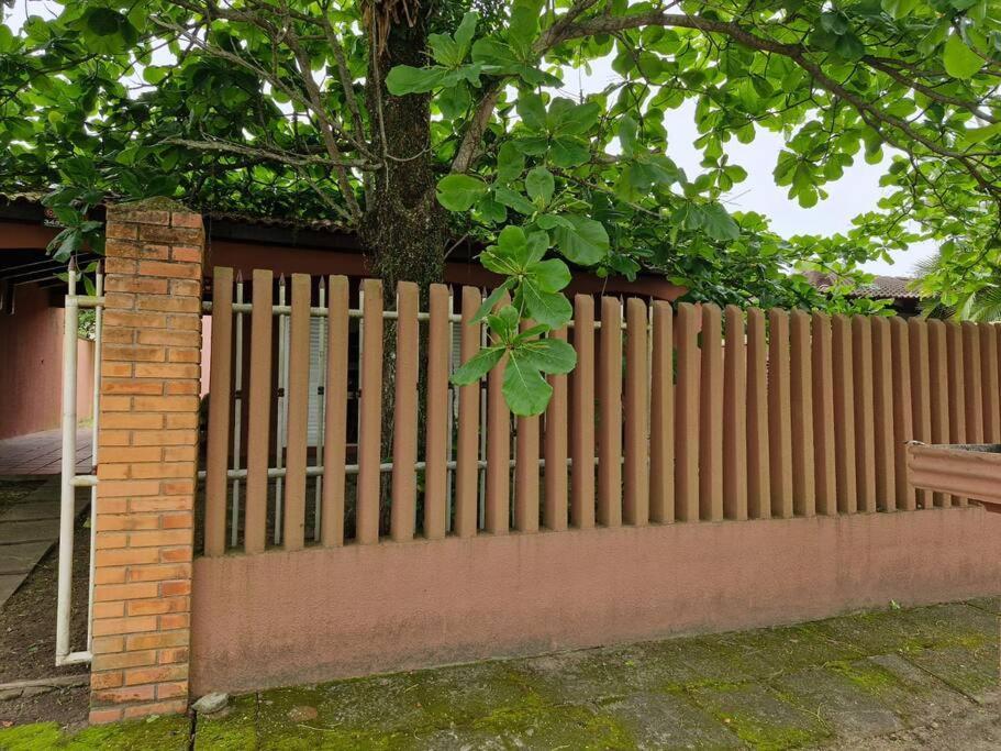 Quarto Para Quatro Pessoas A Duas Quadras Da Praia - Balneario Saint Etienne - Matinhos Eksteriør bilde