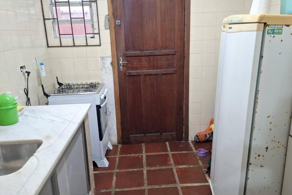 Quarto Para Quatro Pessoas A Duas Quadras Da Praia - Balneario Saint Etienne - Matinhos Eksteriør bilde
